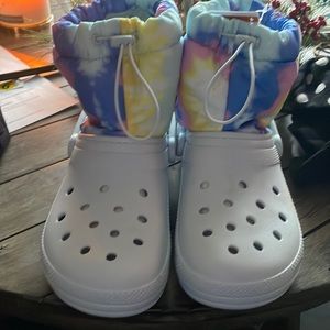 Neo puff crocs